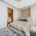 Appartement Prestige 170M2 Situe Au Plein Coeur Des Champs-Elysees