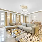 Appartement Prestige 170M2 Situe Au Plein Coeur Des Champs-Elysees