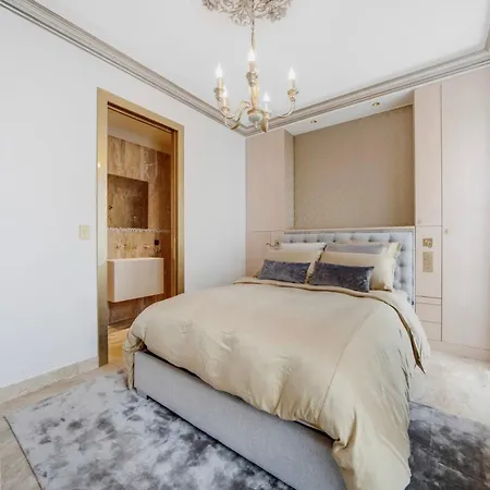 Prestige 170m2 Situe Au Plein Coeur Des Champs-elysees Paris