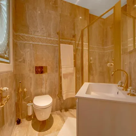 Prestige 170m2 Situe Au Plein Coeur Des Champs-elysees *