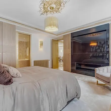 Prestige 170m2 Situe Au Plein Coeur Des Champs-elysees * Paris