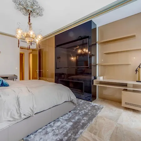 Prestige 170m2 Situe Au Plein Coeur Des Champs-elysees Apartment Paris