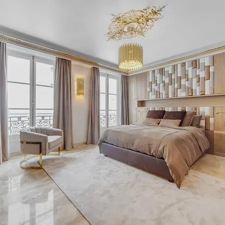 Prestige 170m2 Situe Au Plein Coeur Des Champs-elysees Apartment Paris